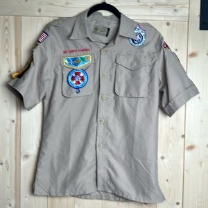 Boy Scout‎ Tan Button Down Short Sleeve Uniform Shirt w/Patches Size Large